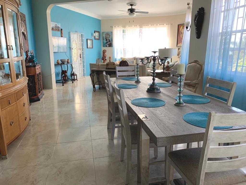 Bella Vista Vacation Lejlighed Montego Bay Eksteriør billede